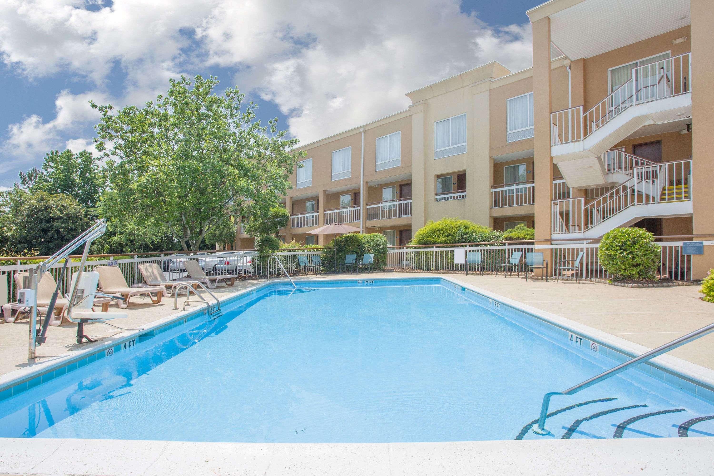 Days Inn By Wyndham Greenville Exterior foto